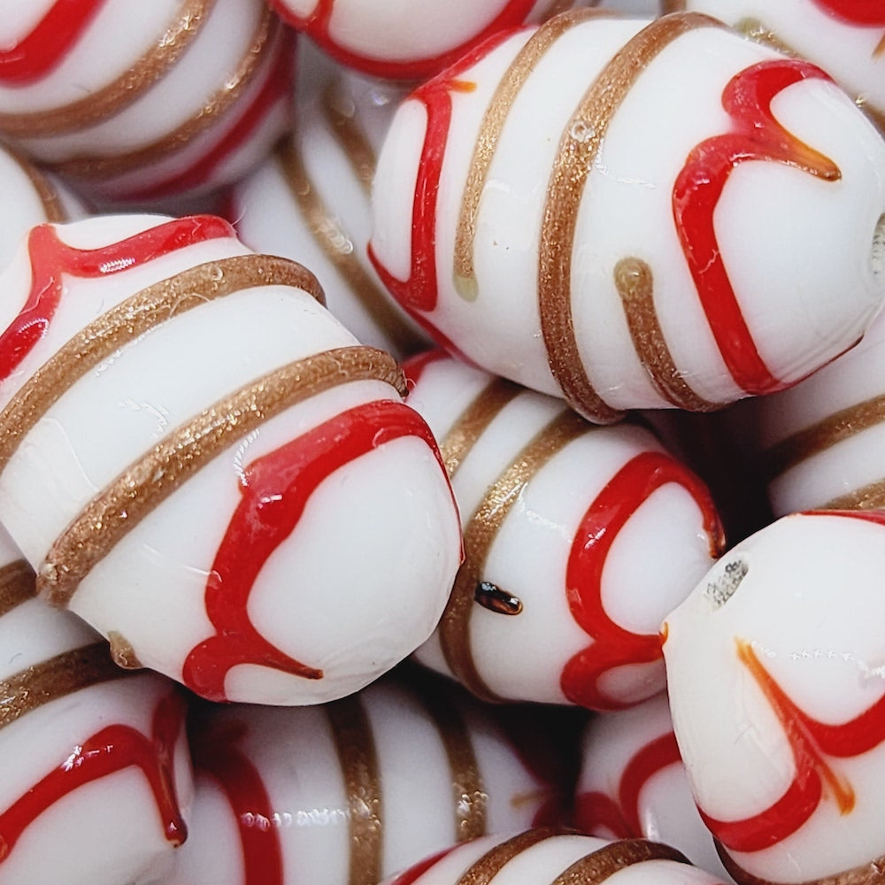 19x14mm Oval (10) - White Opaque w. Aventurine & Red - Glass Vintage Replica Trade Lampwork Beads