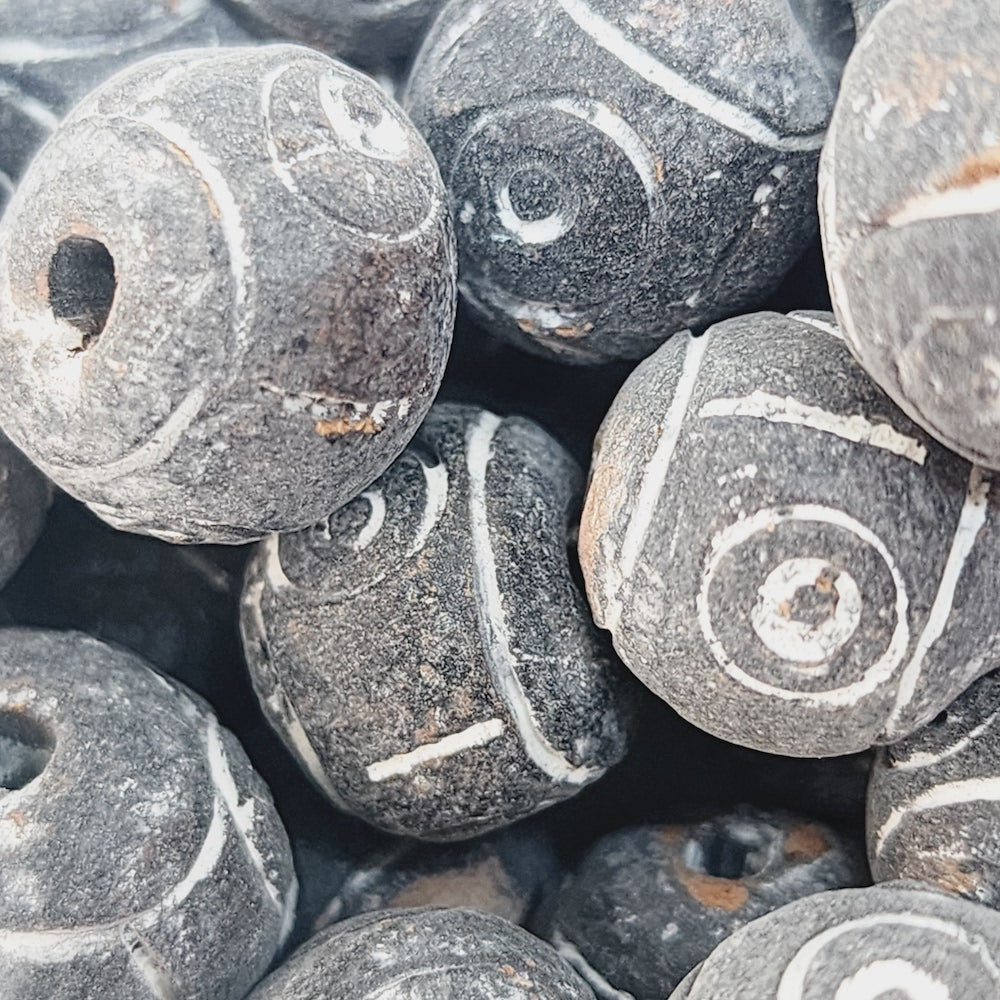 12~15mm Round Beads (10) - Black w. Spirals - Vintage Clay Beads