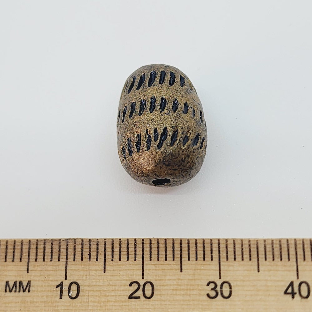 16x12mm Barrel w. Tiny Lines (10) - Antique Gold - Vintage Clay Beads