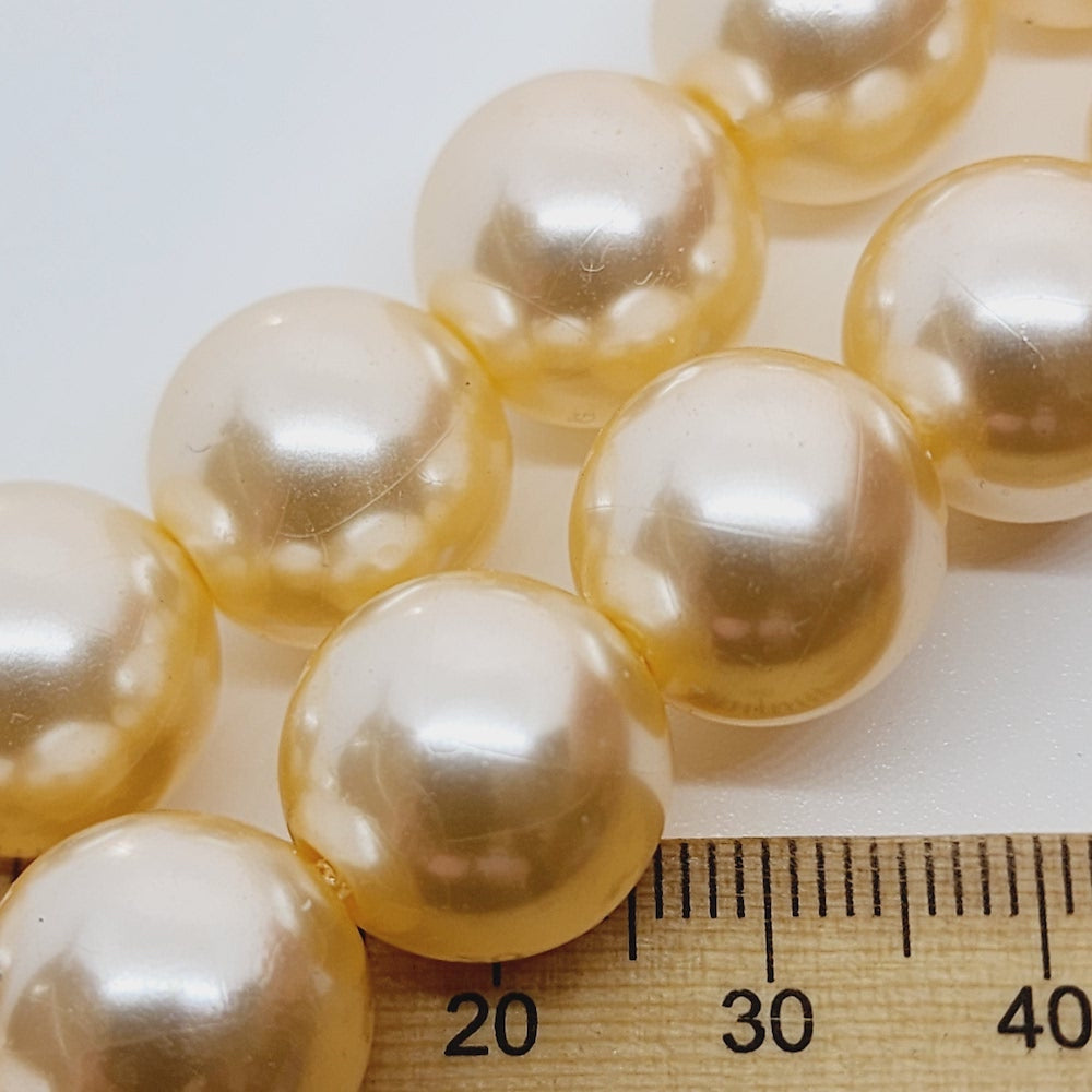 14mm Round (56) - Cream - Acrylic Vintage Pearls