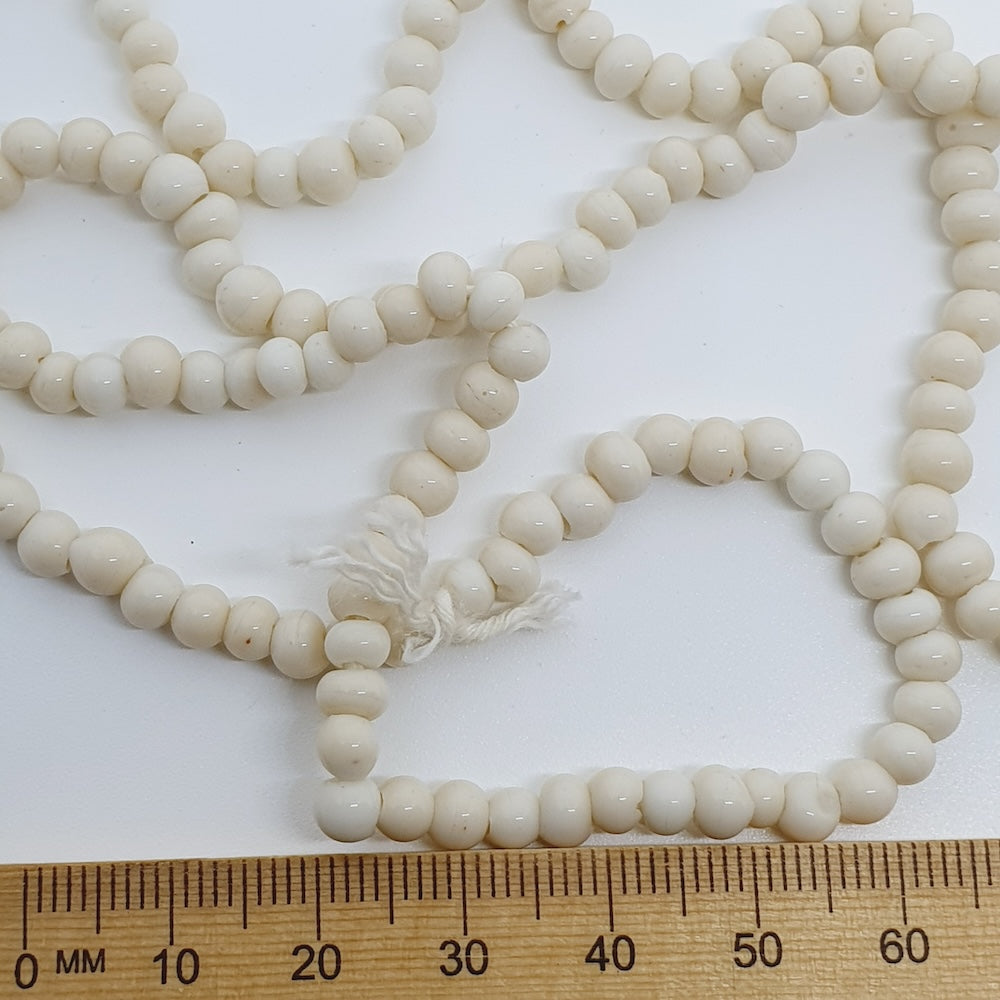 3~4mm Round - Cream Opaque - Java Glass Lampwork Beads - (1 strand)