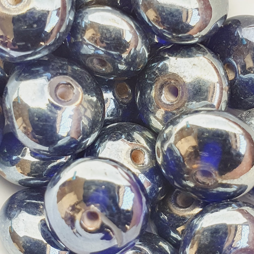 8x14mm Rondelle (25) - Transparent Sapphire Blue w. Gunmetal Lustre - Indian Glass Vintage Beads