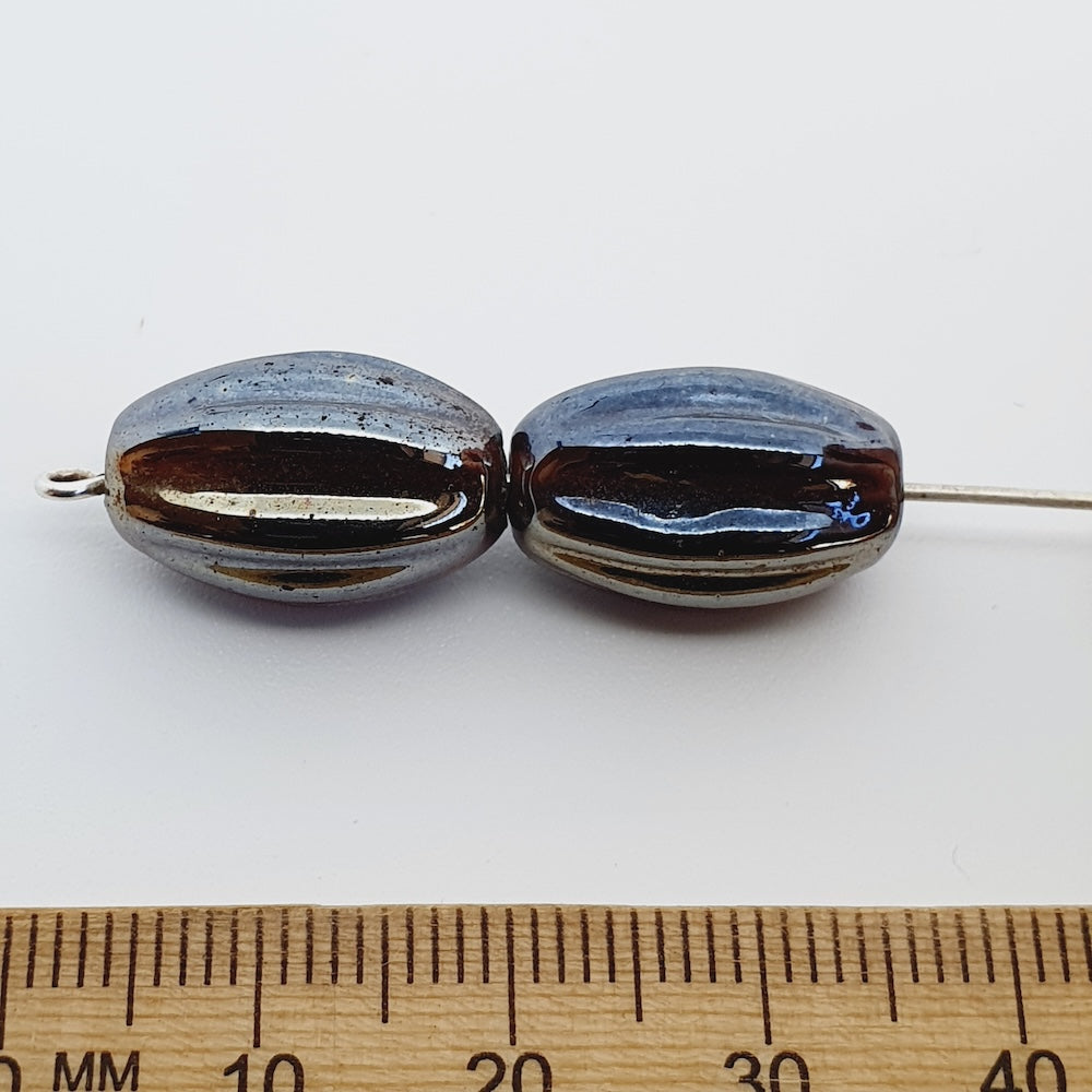 16x10mm Grooved Oval (25) - Transparent Brown w. Gunmetal Lustre - Indian Glass Vintage Beads