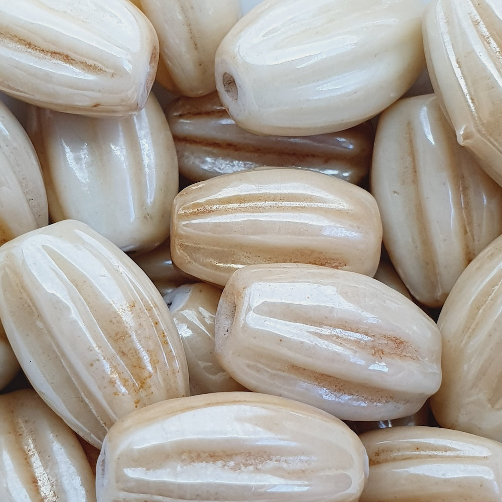 16x10mm Grooved Oval (25) - Opaque Dark Cream Lustre - Indian Glass Vintage Beads