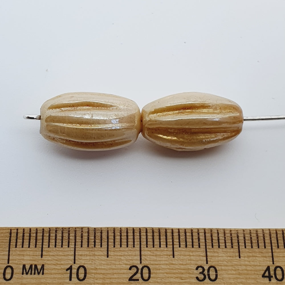 16x10mm Grooved Oval (25) - Opaque Dark Cream Lustre - Indian Glass Vintage Beads
