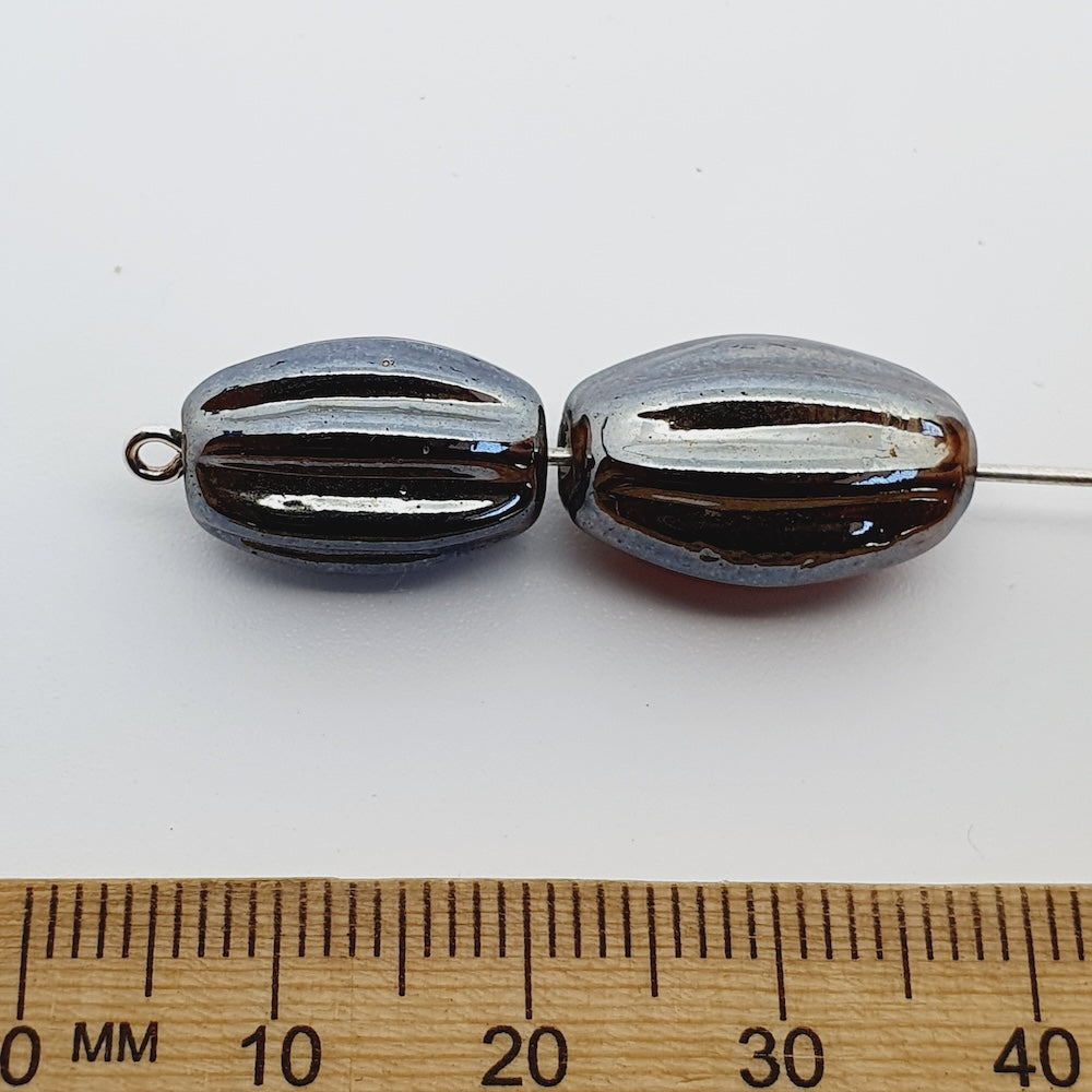 16x10mm Grooved Oval (25) - Transparent Dark Toffee w. Gunmetal Lustre - Indian Glass Vintage Beads