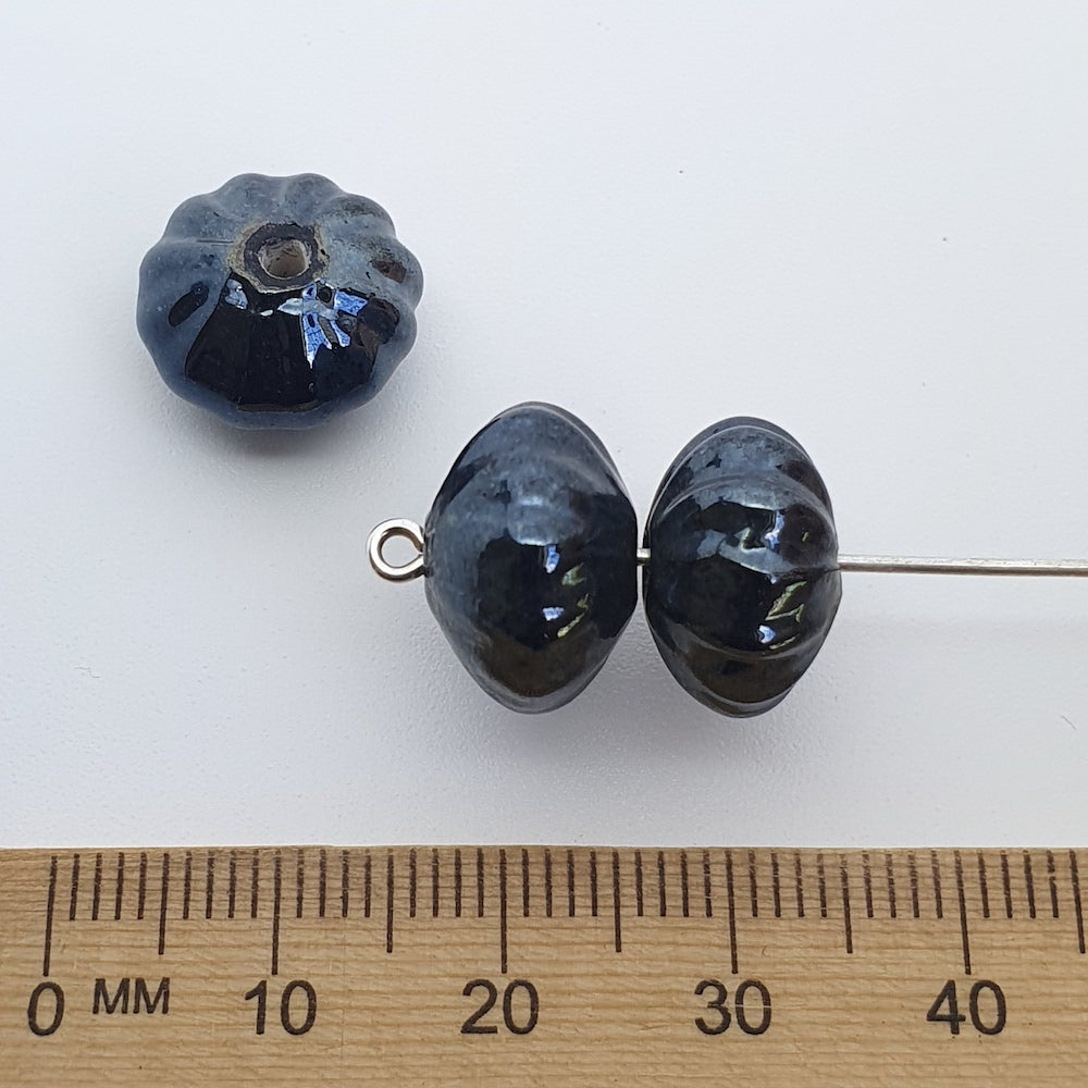 8x12mm Onion (25) - Opaque Black w. Gunmetal Lustre - Indian Glass Vintage Beads