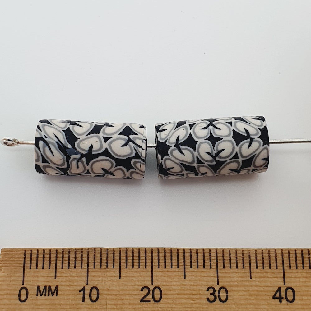 18mm Tube Fimo Beads (10) - Hoof Print on Black