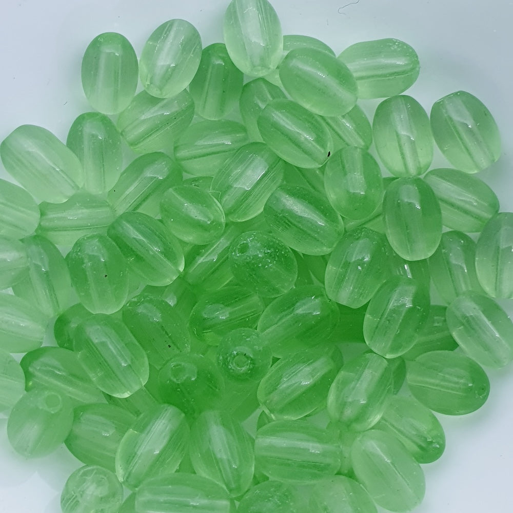 7x4mm Rice (100) - Transparent Peridot Green - Glass Bead