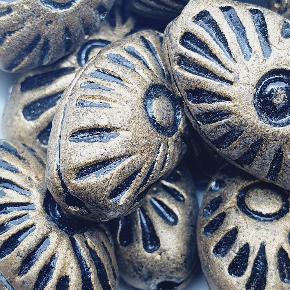 25x15mm Oval (5) - Antique Gold w. Black - Vintage Clay Beads