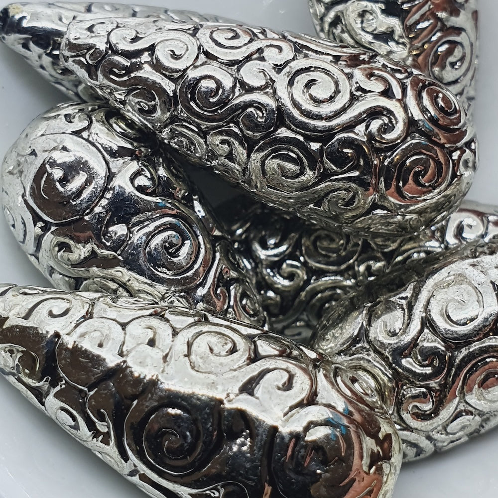 Teardrop (5) - Antique Silver - Vintage Metalised Beads