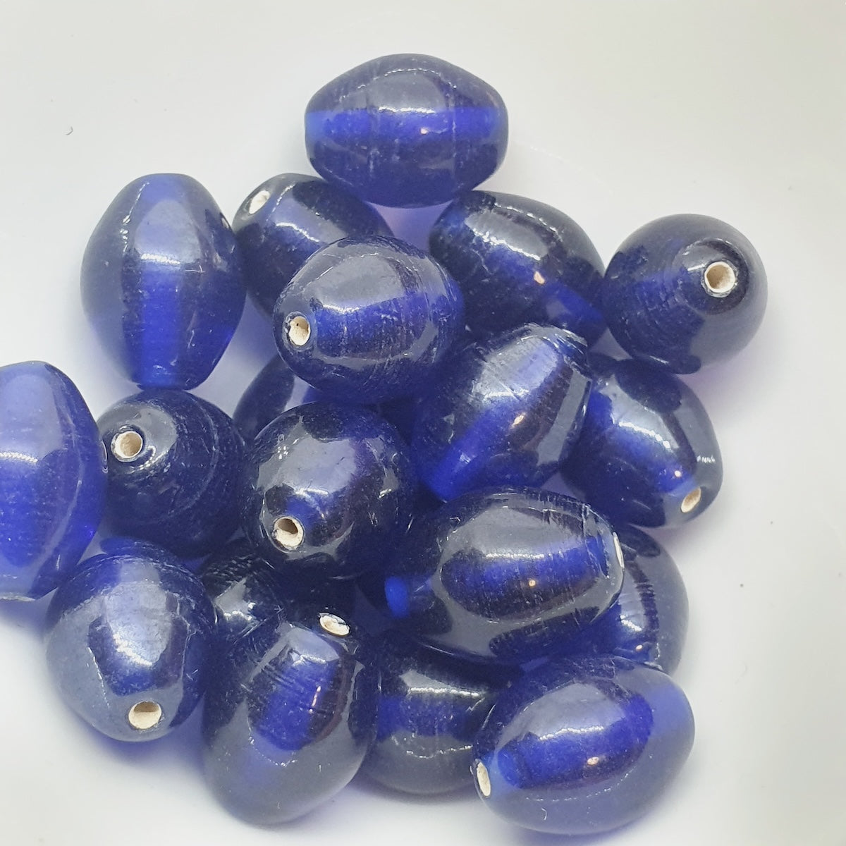 12x9mm Oval (25) - Opaque Blue w. Lustre - Indian Glass Vintage Beads