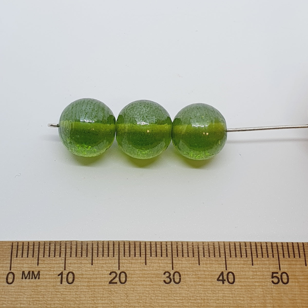 12mm Round (25) - Transparent Green Lustre - Indian Glass Vintage Beads