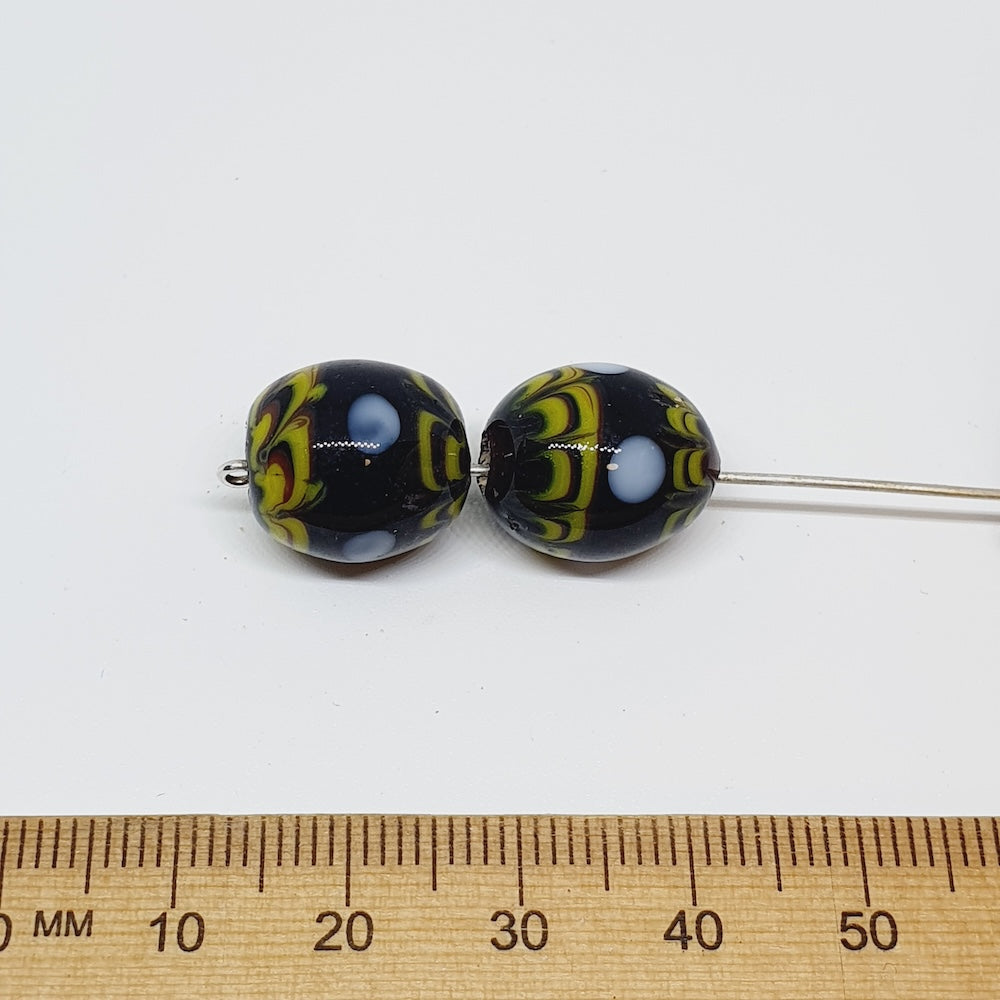 18mm Oval (5) - Vintage Indian Lampwork Beads