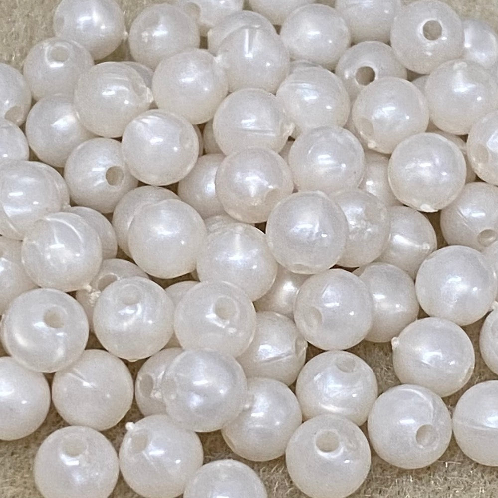 6mm Vintage Lucite - White (100)