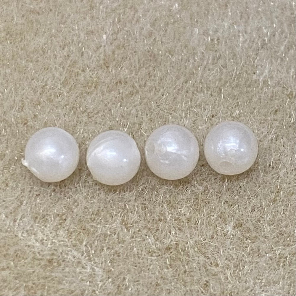 6mm Vintage Lucite - White (100)