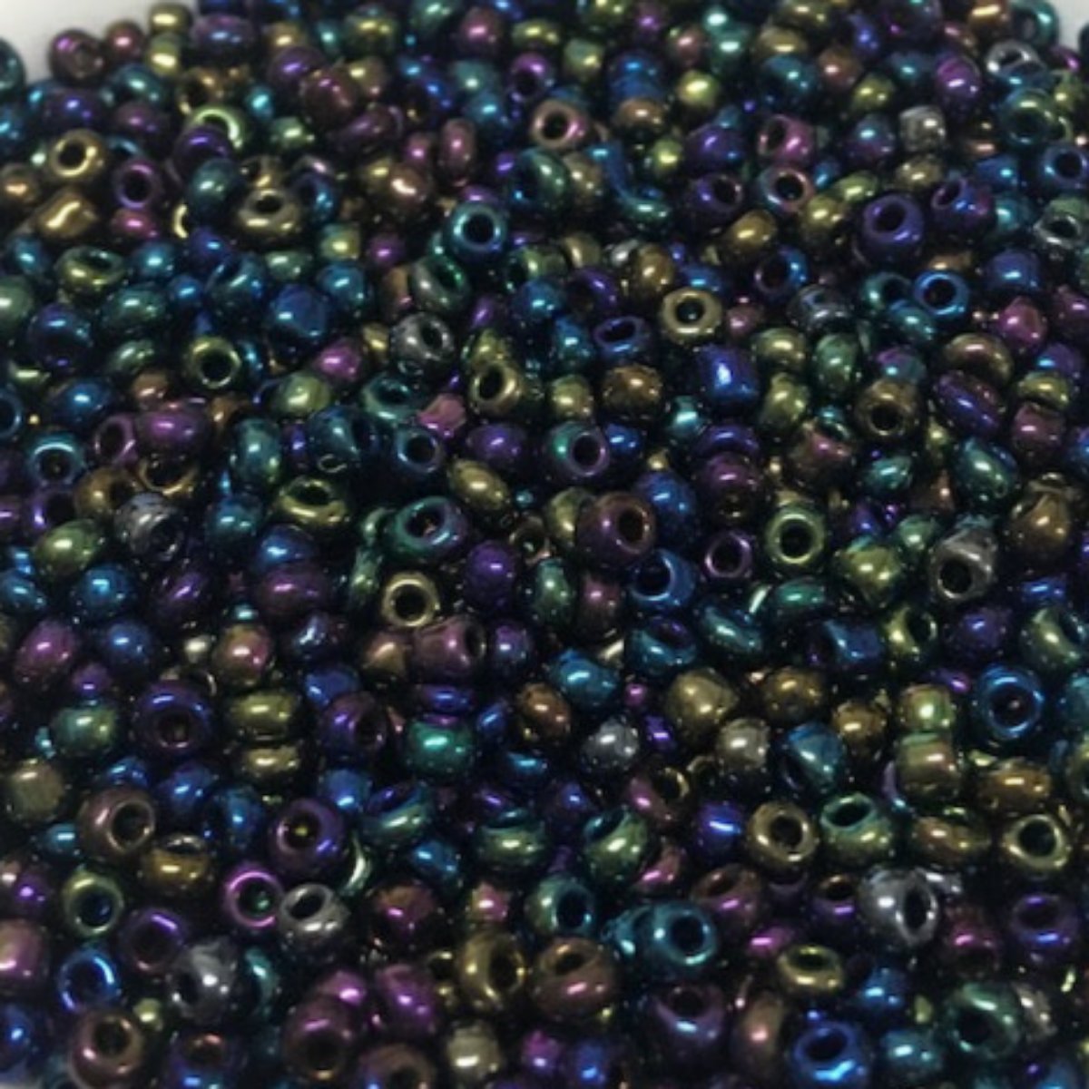 Black - 8/0 Iris (25g) - Seed Beads