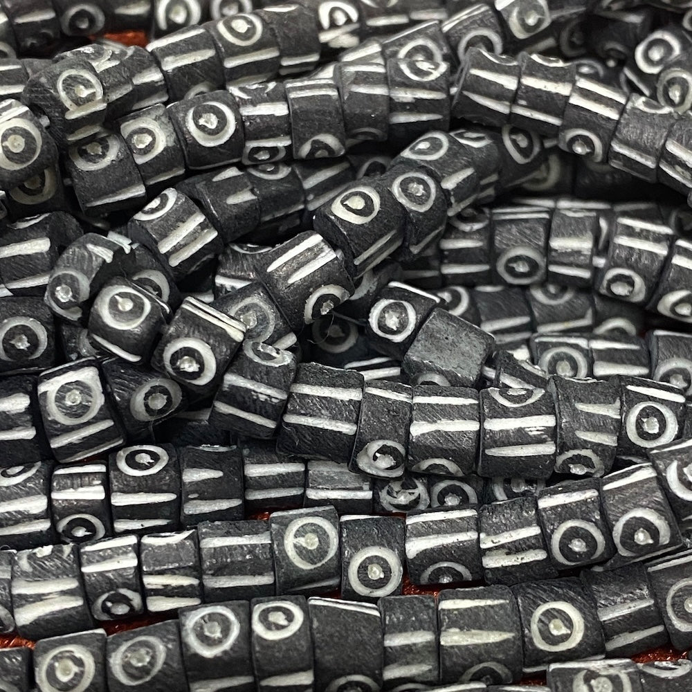 5mm Bone Beads - Black - Heishi - (1 Strand)