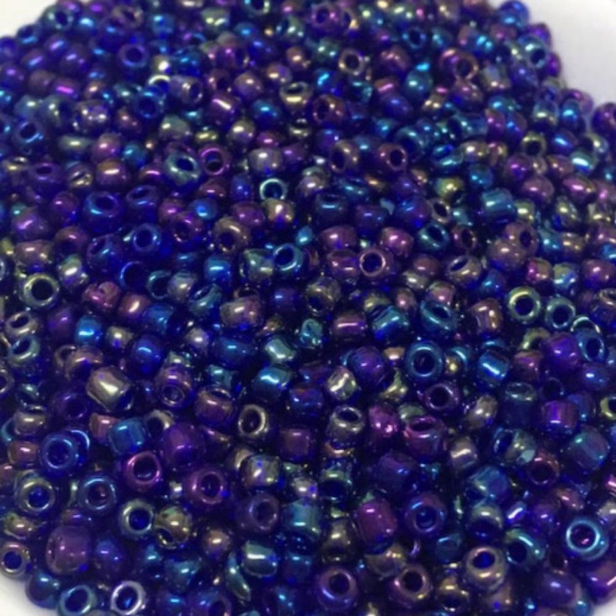 Blue - 8/0 Iris (25g) - Seed Beads
