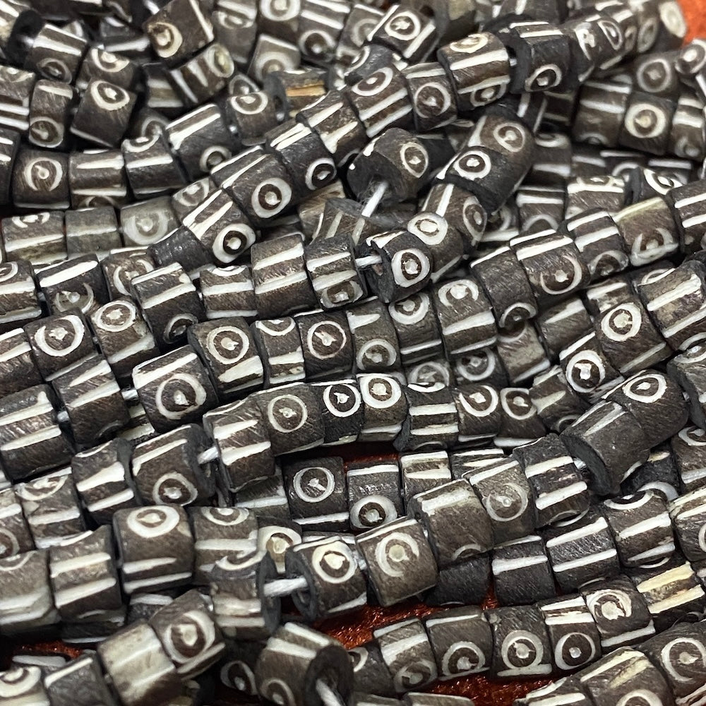 5mm Bone Beads - Chocolate - Heishi - (1 Strand)