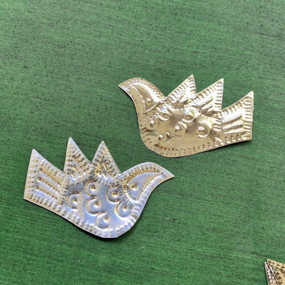 Pressed Metal (5) - Dove