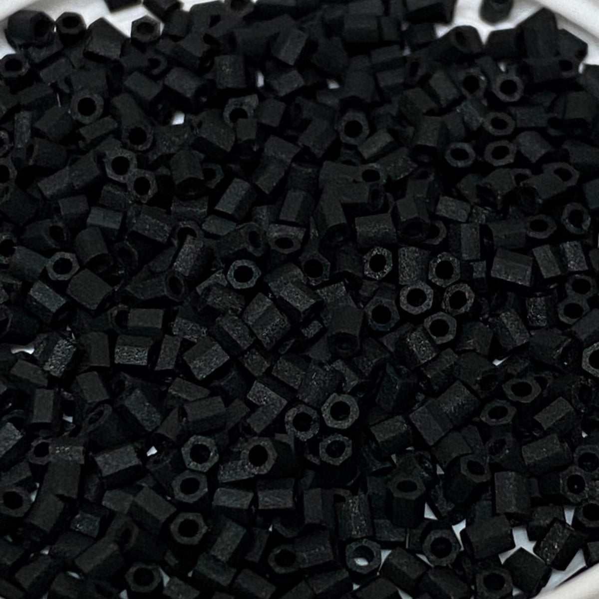 12/0 (#748ma 2-cut) Black Matte - 20g Tube