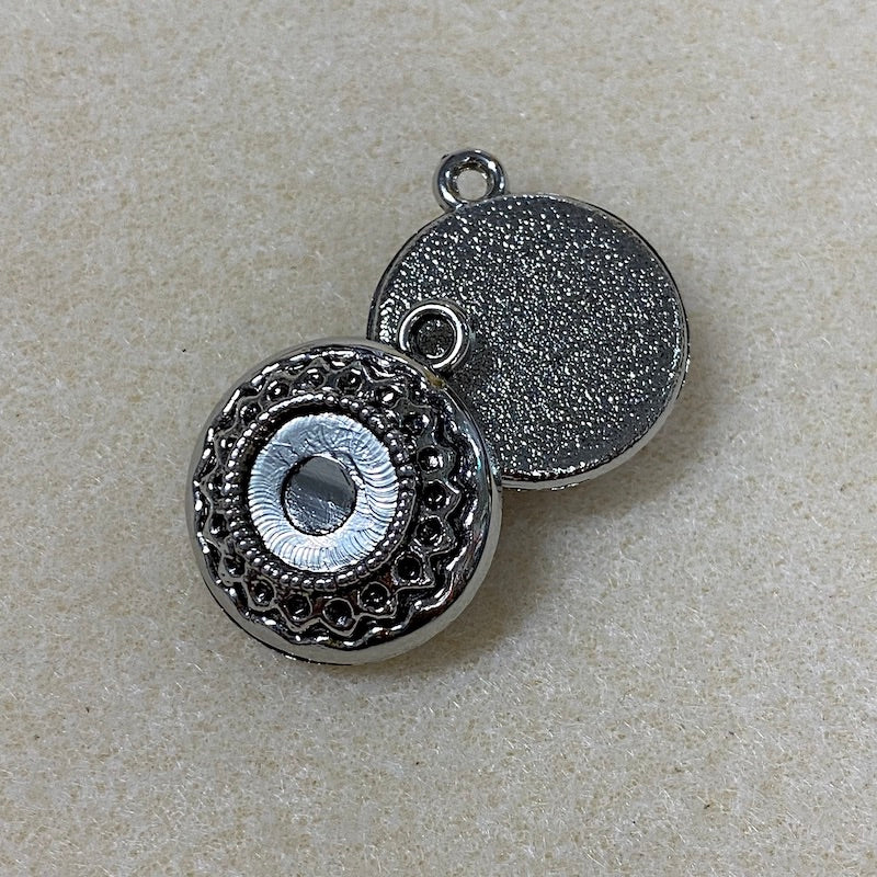 Small Round (2) - Antique Silver - Vintage Metalised Pendant Setting