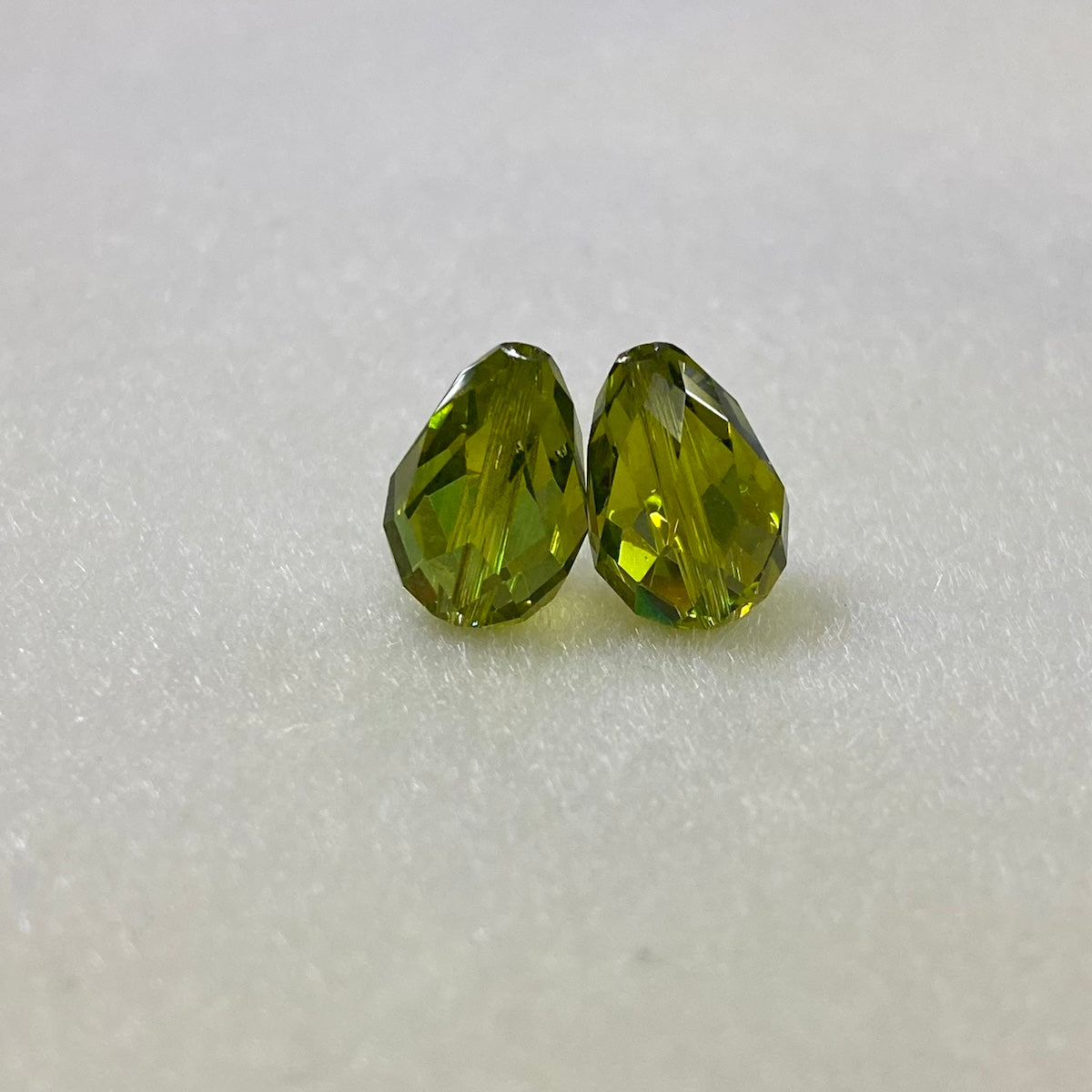 Art. 5500 Light Olivine AB 13.5x9mm Drop (1) - Bead Shack