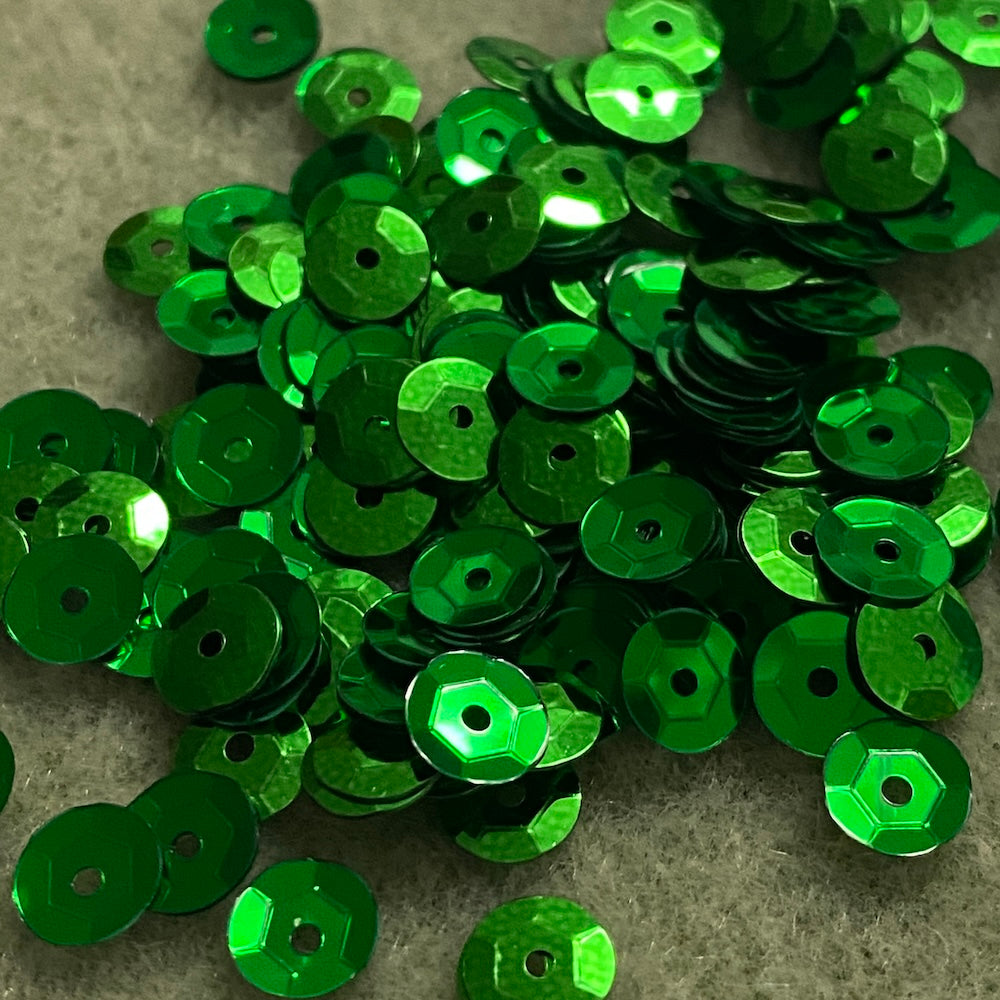 6mm Cupped Sequins - 5 grams - Christmas Green