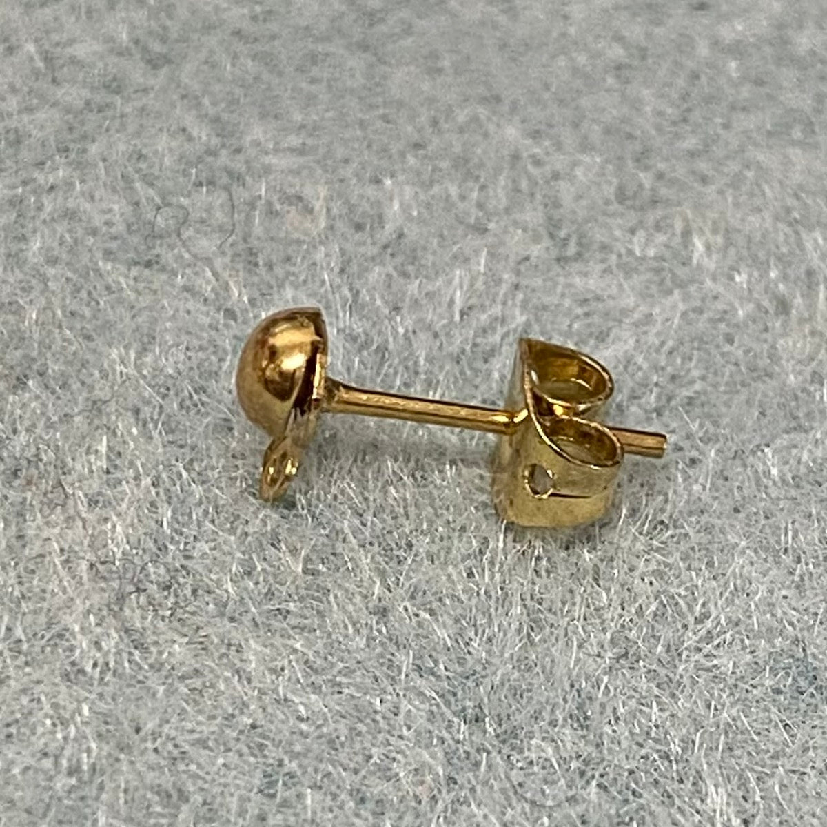 4mm Ear Stud w. Loop + Backs (20) - Gold
