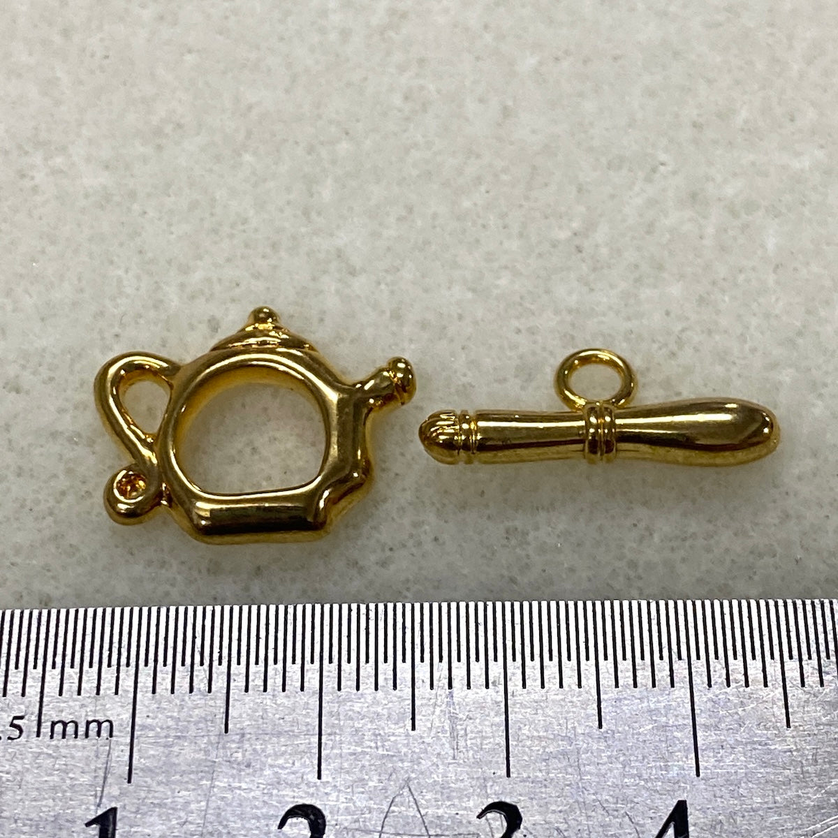 Teapot - Gold - Toggle Clasp