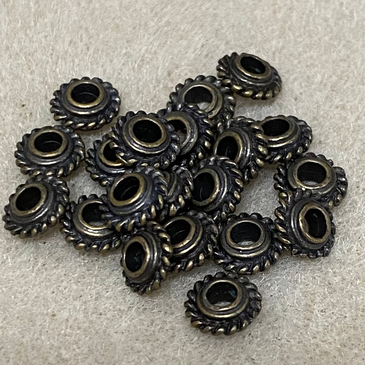 3x6mm Rondelle (20) - Ancient Gold