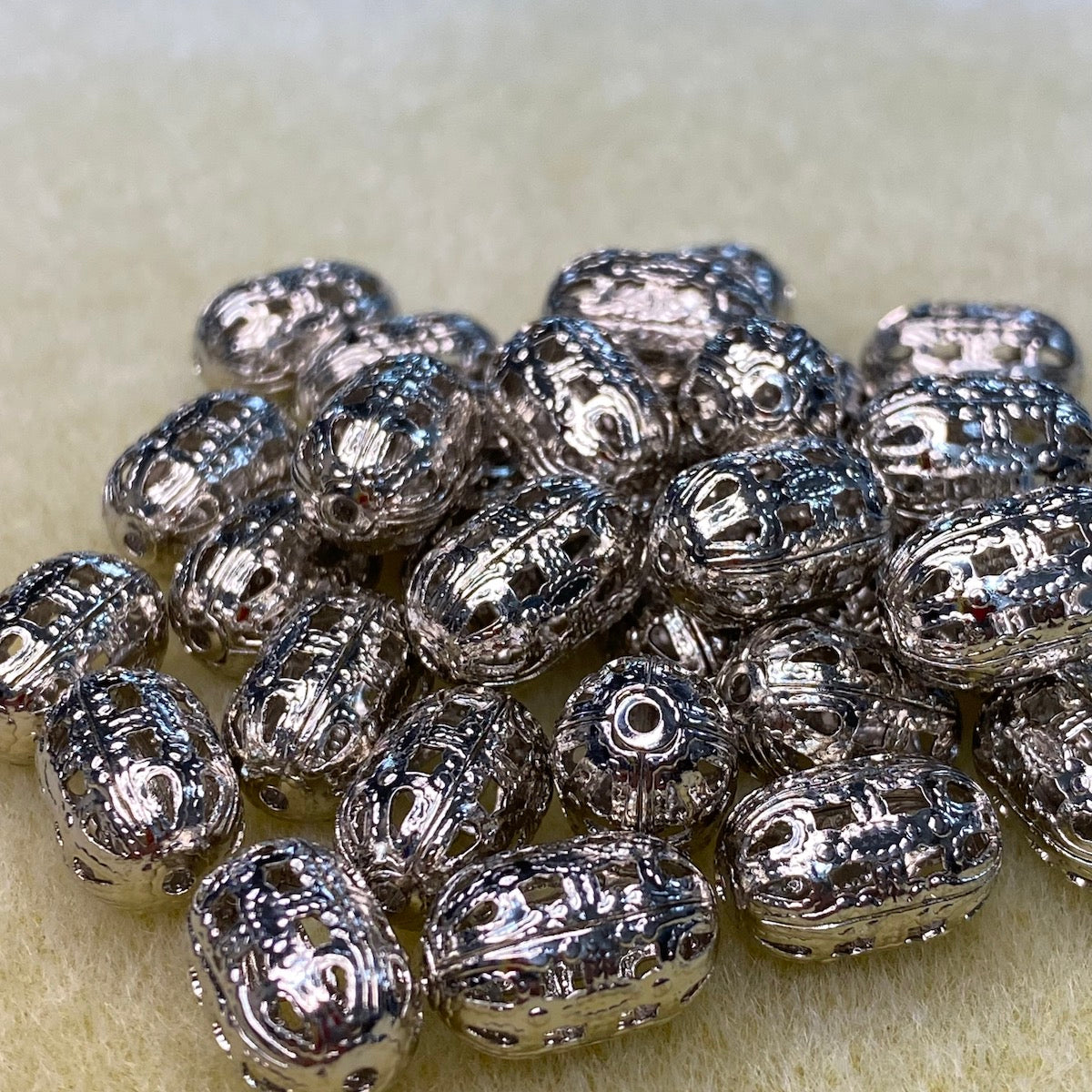 14x9mm Filigree Oval Bead (10) - Nickel