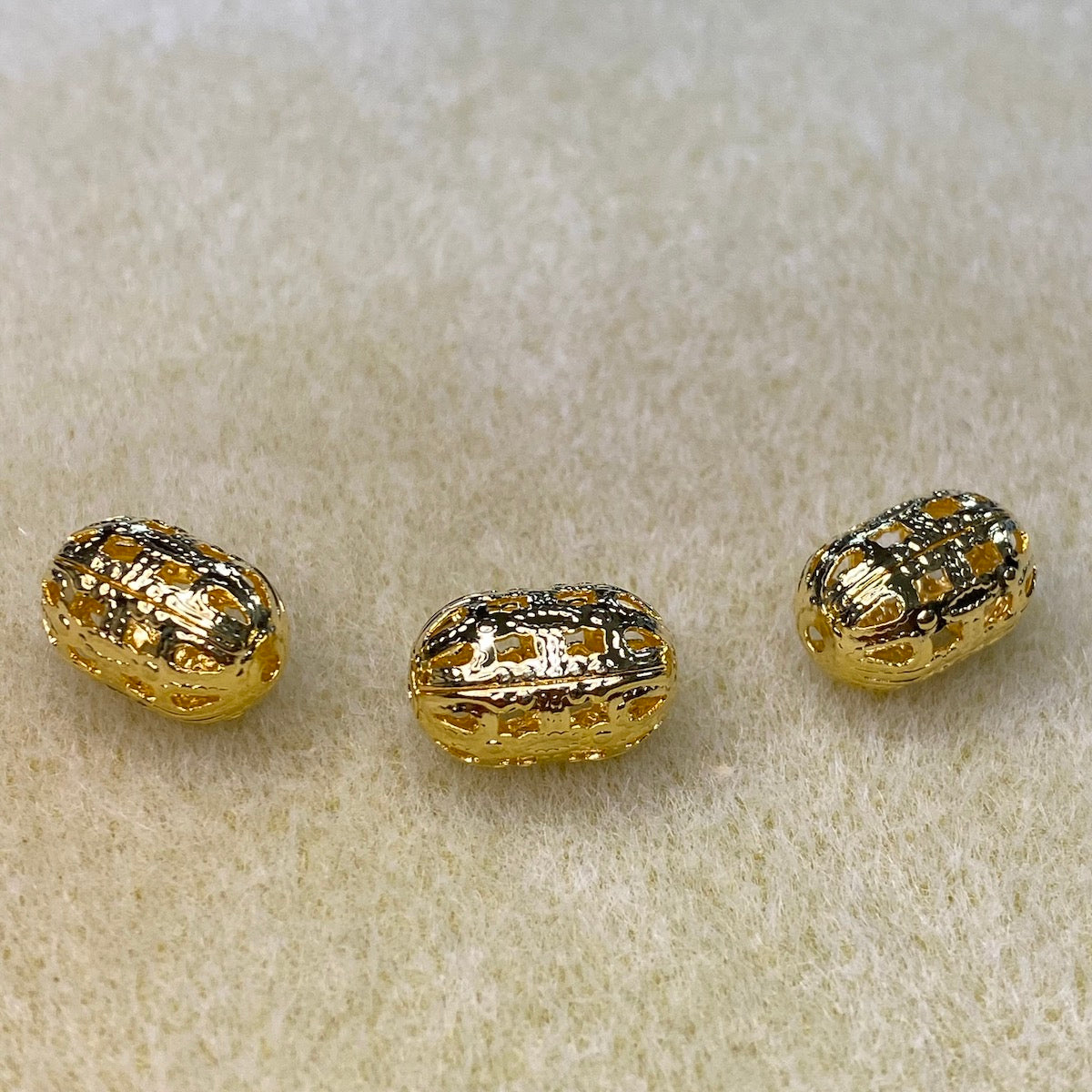 14x9mm Filigree Oval Bead (10) - Gold