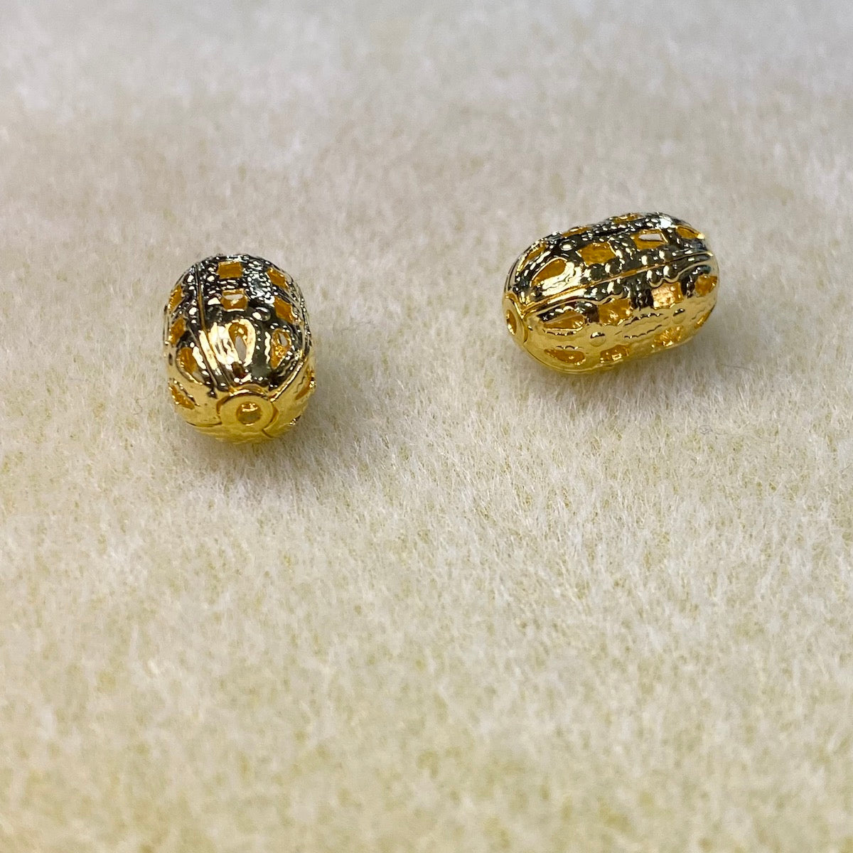 14x9mm Filigree Oval Bead (10) - Gold