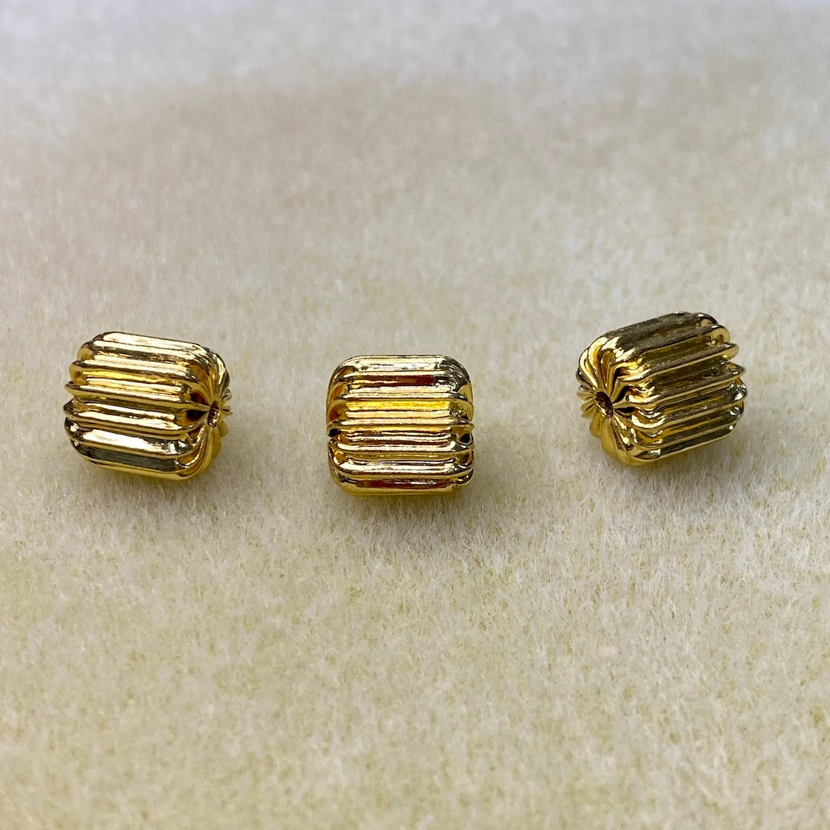 10mm Fluted Drum Bead (20) - Gold