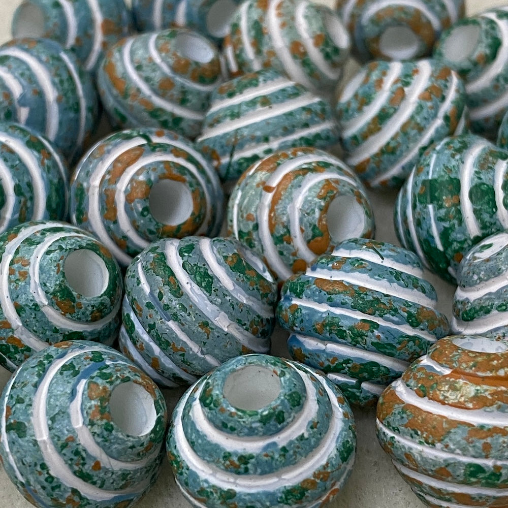 15.5x17mm Beehive (25) - Turquoise - Vintage Lucite Beads