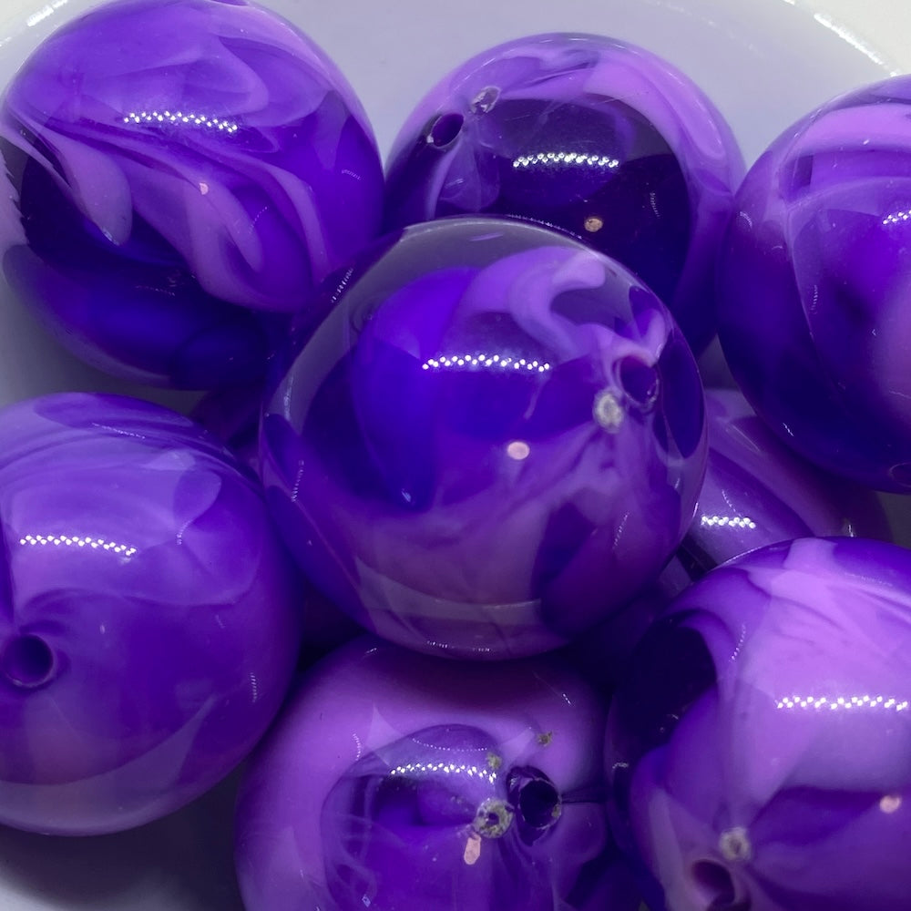 22mm Round (5) - Lavender Purple - Vintage Opaque Marbled Effect Beads