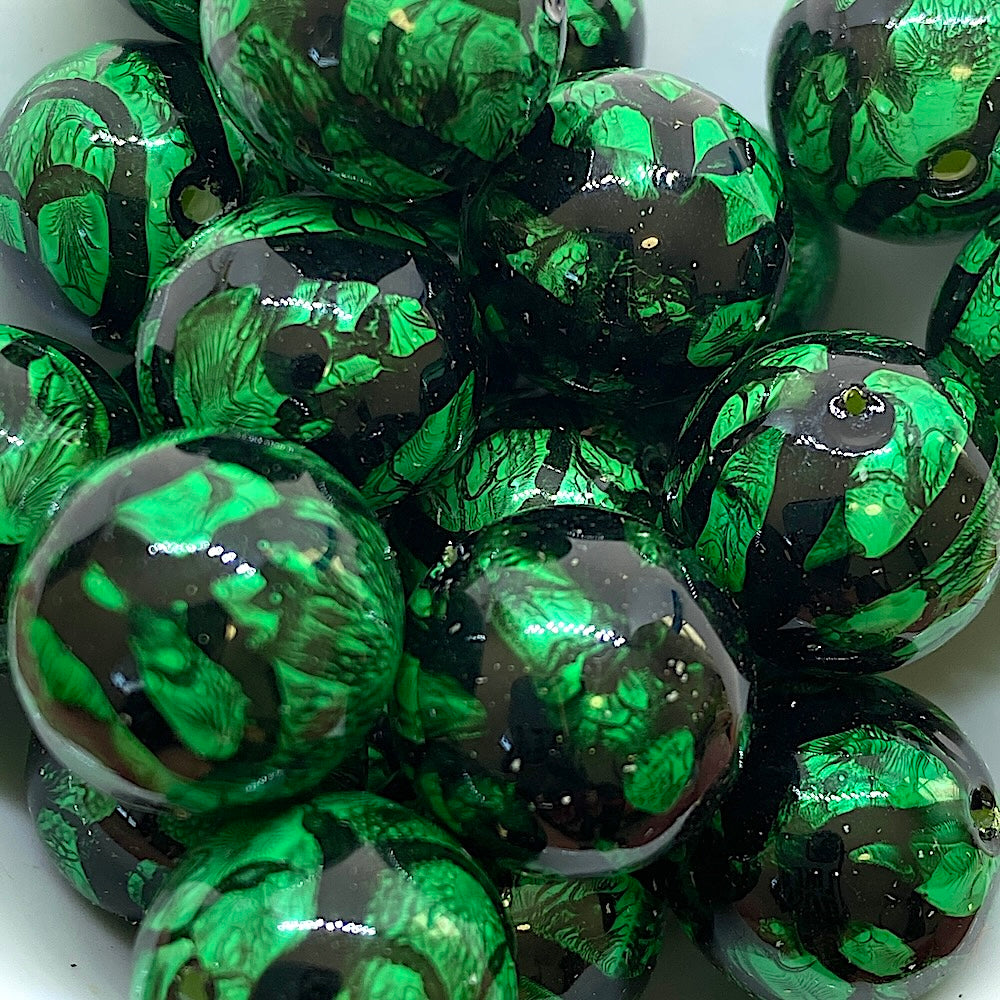 16mm Round (10) - Green w. Black - Psychedelic Vintage Lucite Beads