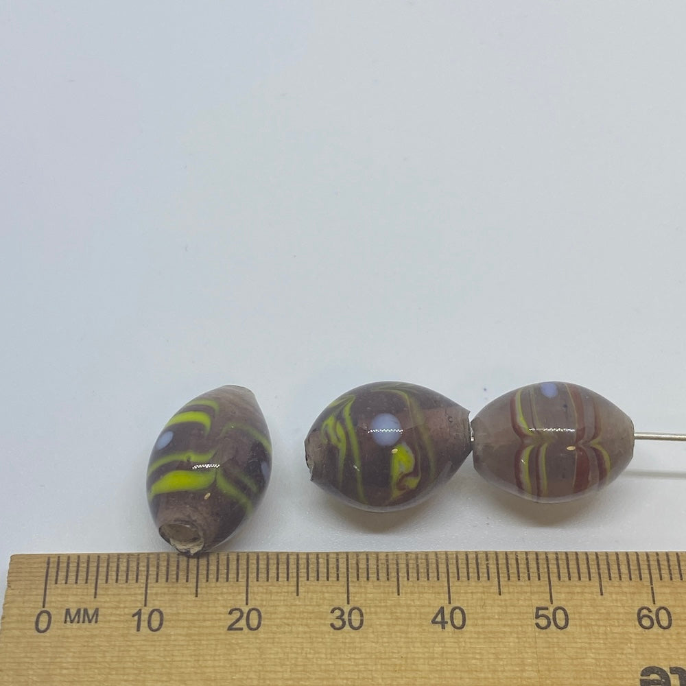 18mm Oval (10) - Transparent Purple w. Yellow Feathering - Vintage Glass Indian Lampwork Beads