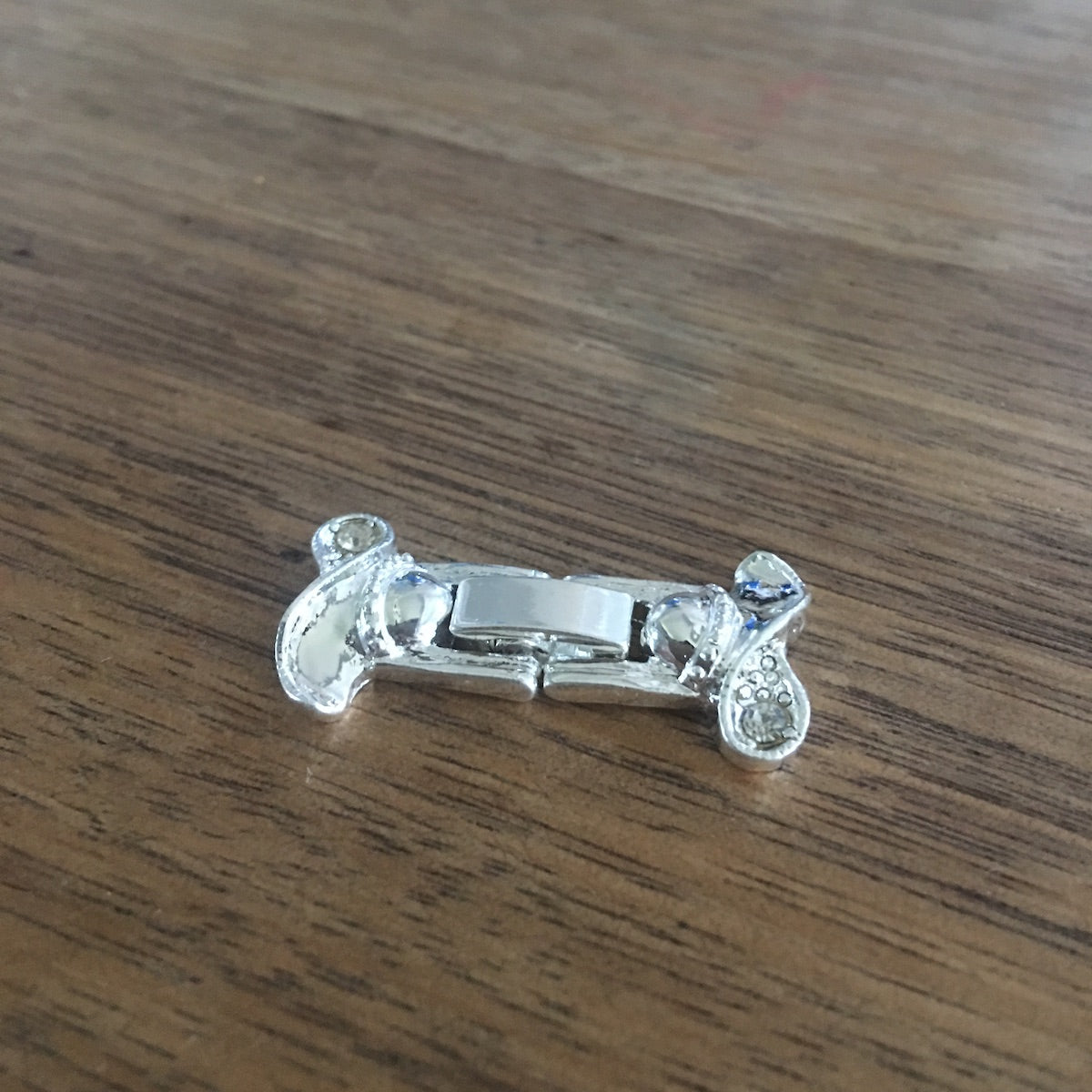 Fold Over Clasp w. Rhinestones - 2-row - Silver