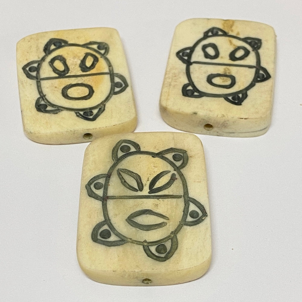 Puerto Rican Tribal Art Taino Bead (1) - Bone - Sun God - White