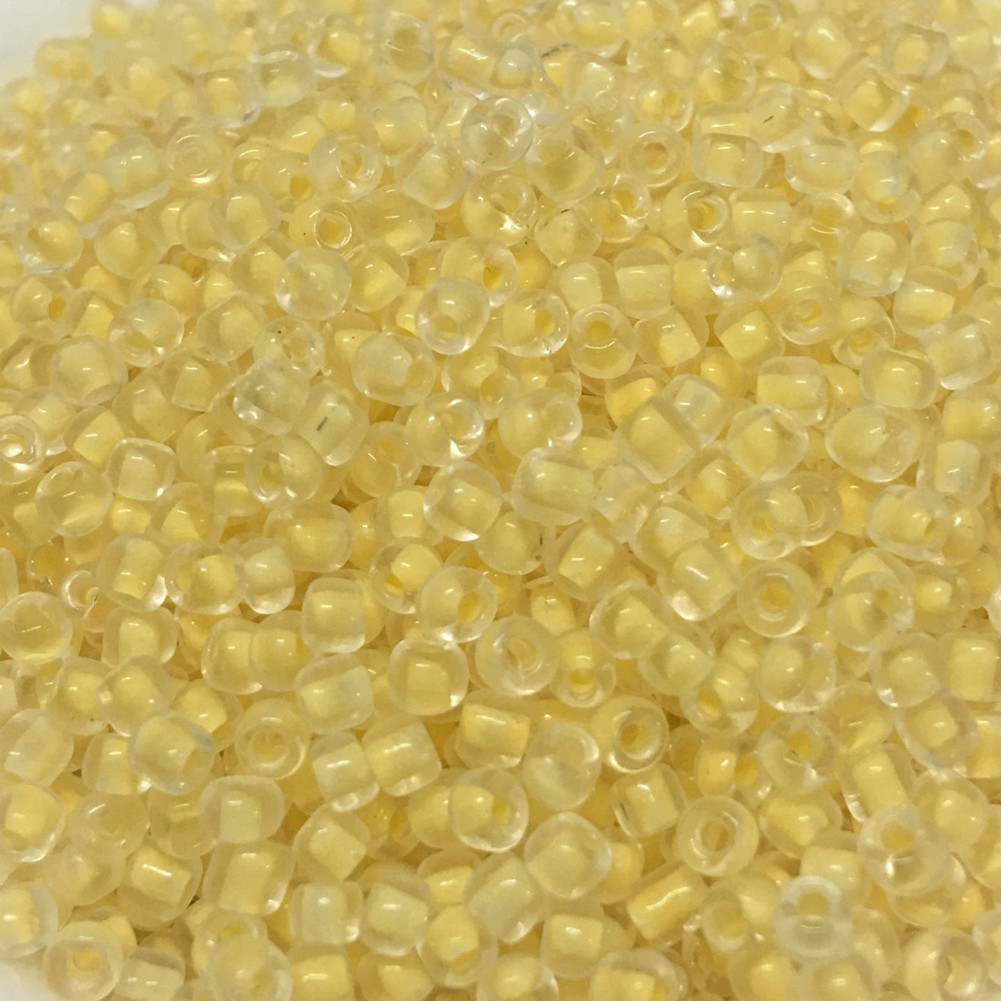 Yellow - 8/0 Lined Transparent (50g) - Seed Beads