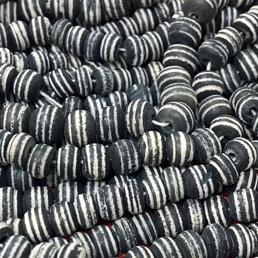 7x9mm Bone Beads - Black - Rondelle - (1 Strand)