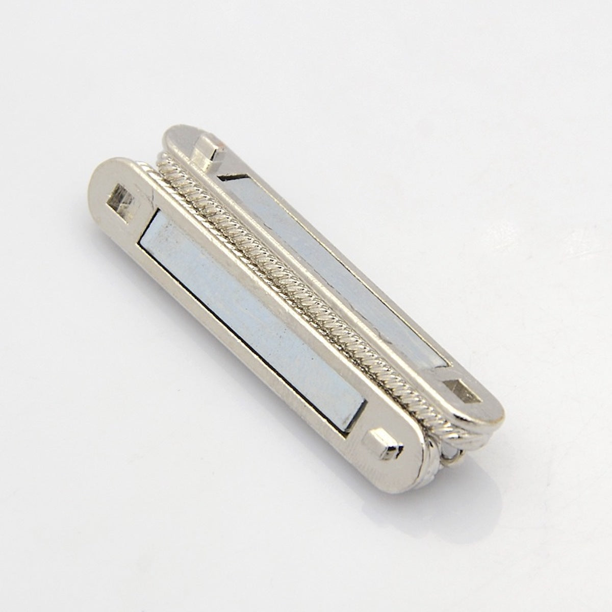 Magnetic 10-Strand Clasp - Platinum
