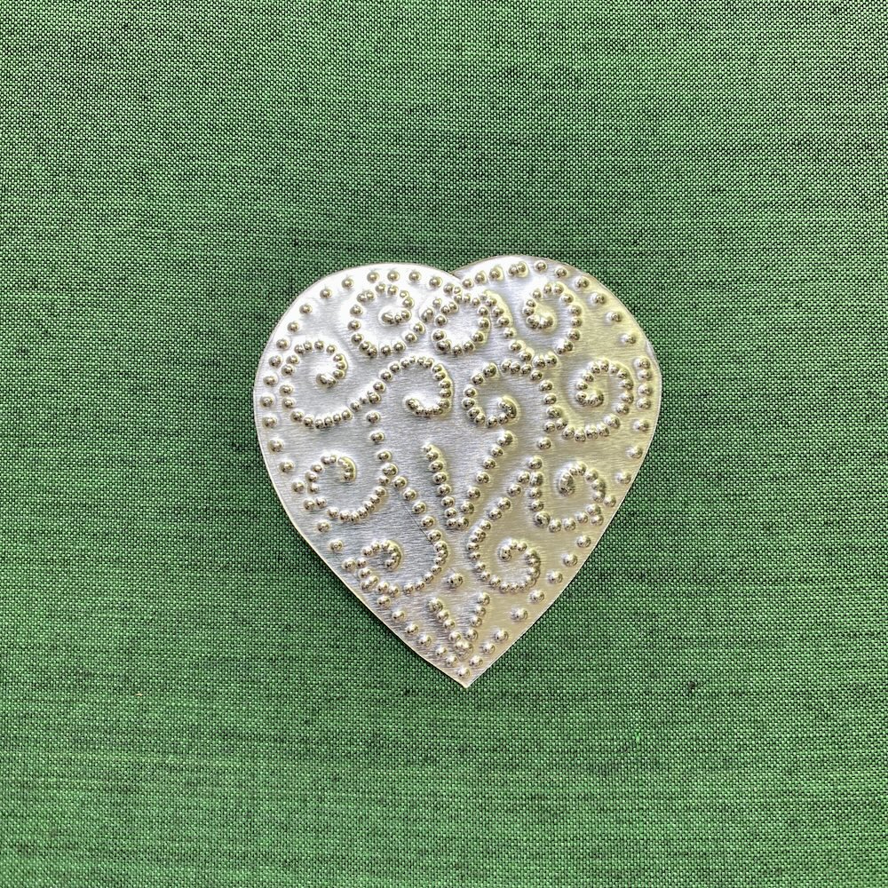 Pressed Metal (5) - Heart (Medium)