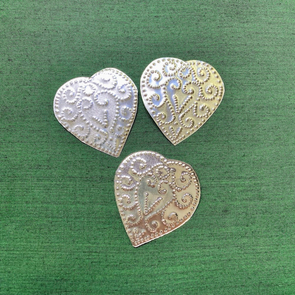 Pressed Metal (5) - Heart (Medium)