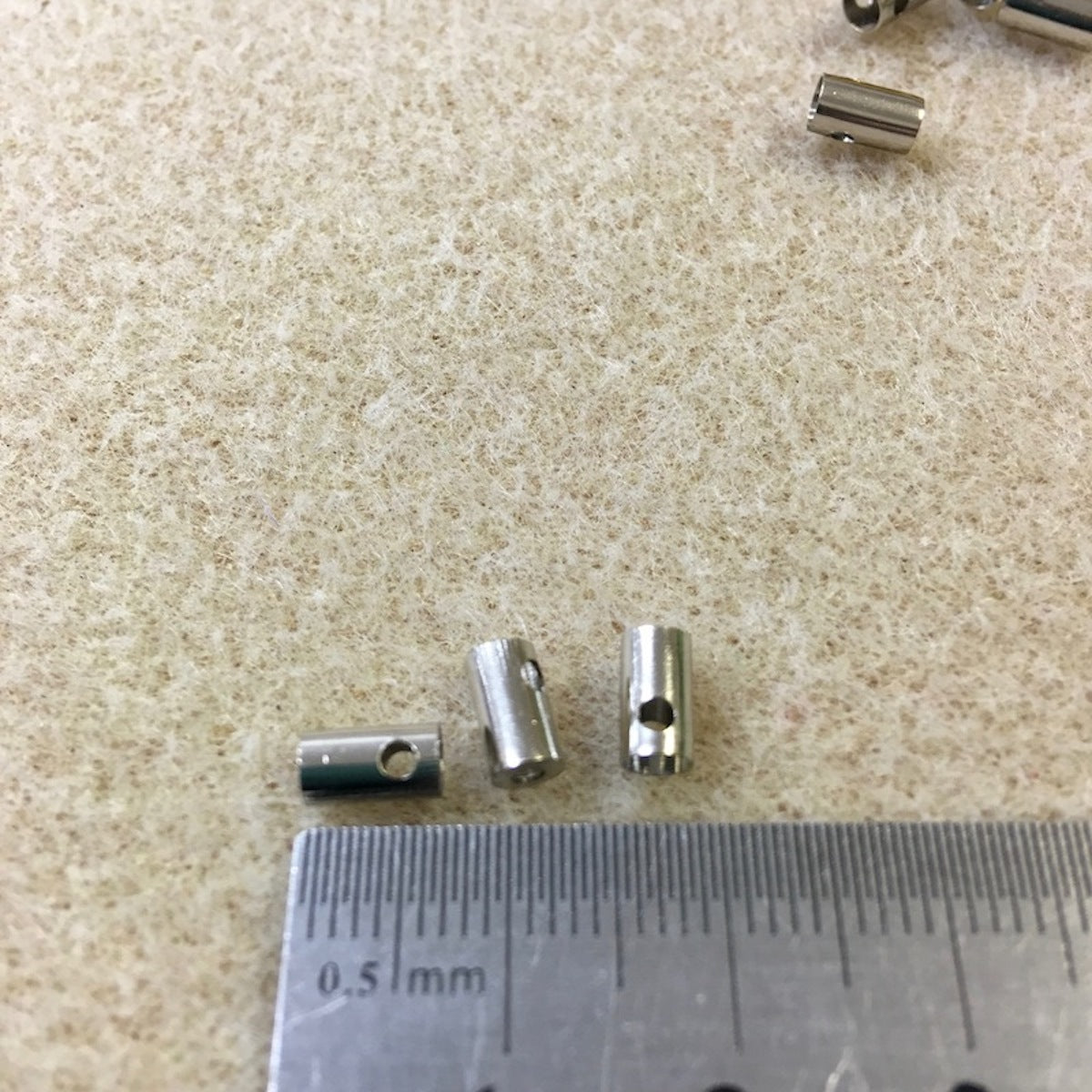 Metal Ends - DIY Cell Phone or Decoration (50) - Silver