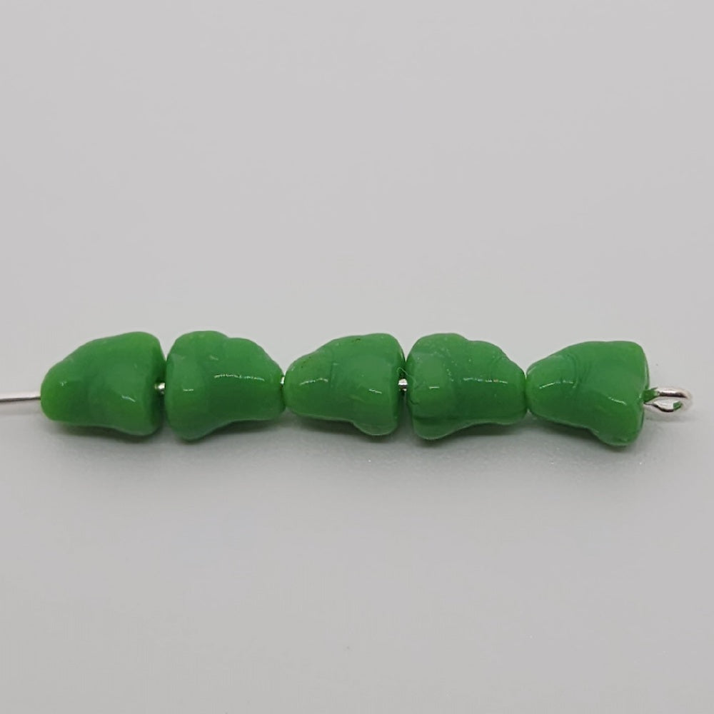 7x6mm Nugget (25) - Apple Green Opaque - Vintage Czech Glass Beads