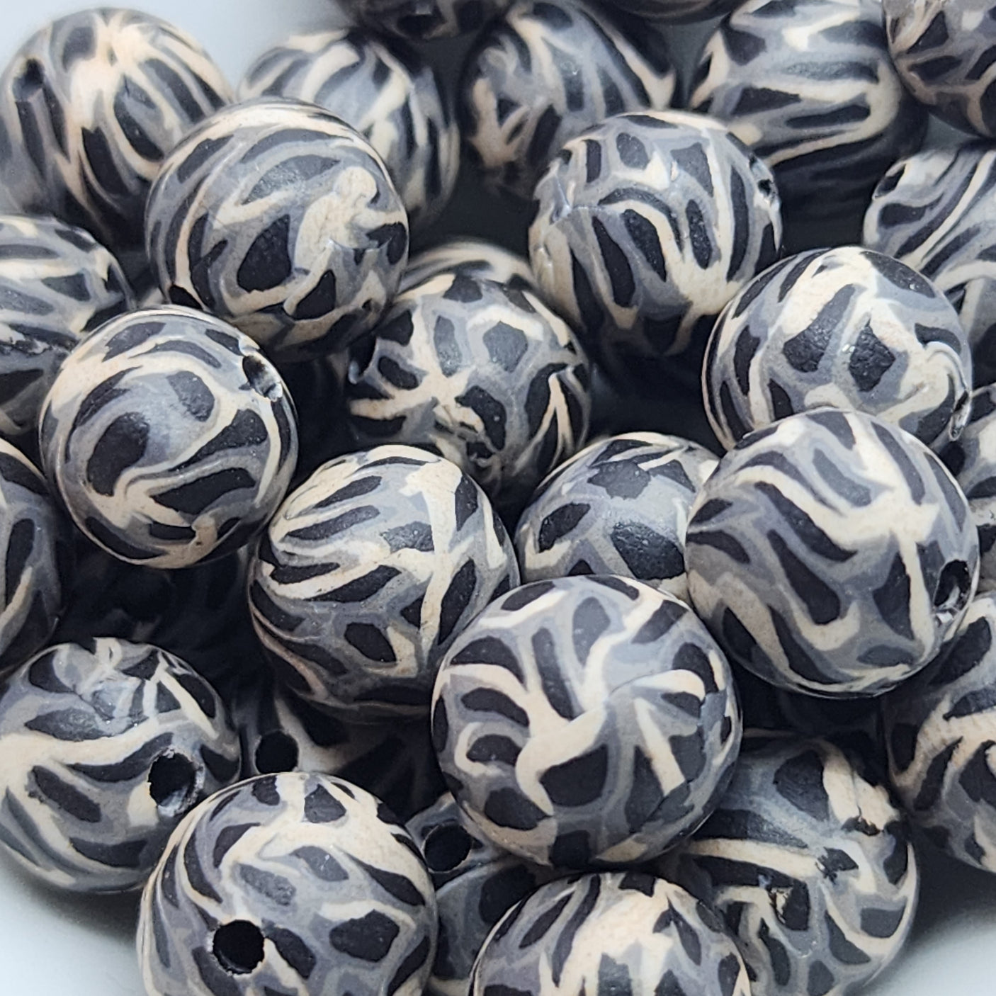 8mm Round Fimo Beads (10) - Animal Print Grey/Cream